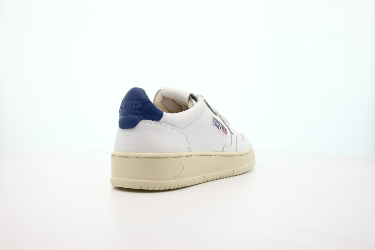 Autry Medalist Low Dark Blue - Image 12