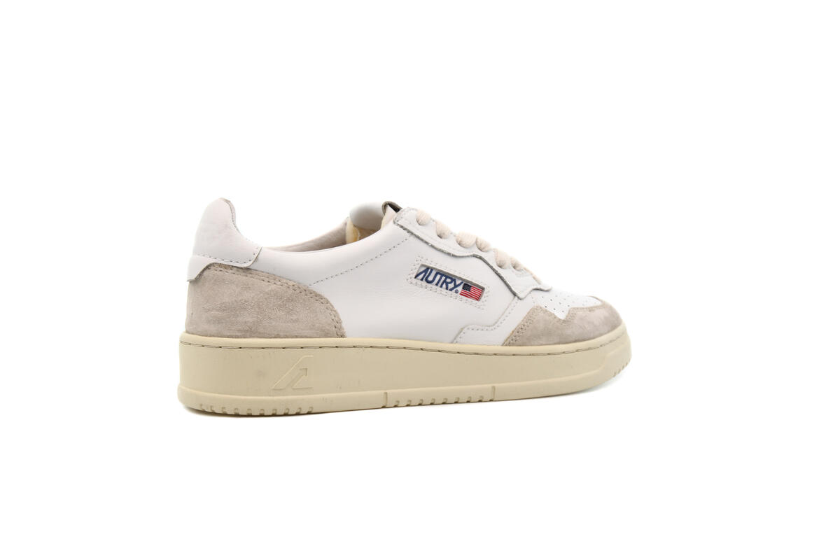 Autry Medalist Low White - Image 13