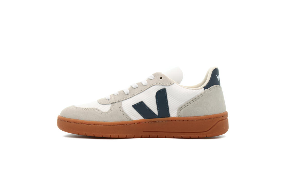 Veja V-10 'California' - Image 8