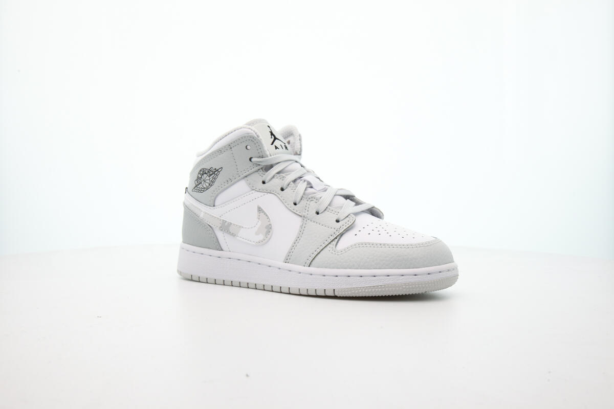 Air Jordan 1 Mid SE (GS) White - Image 3