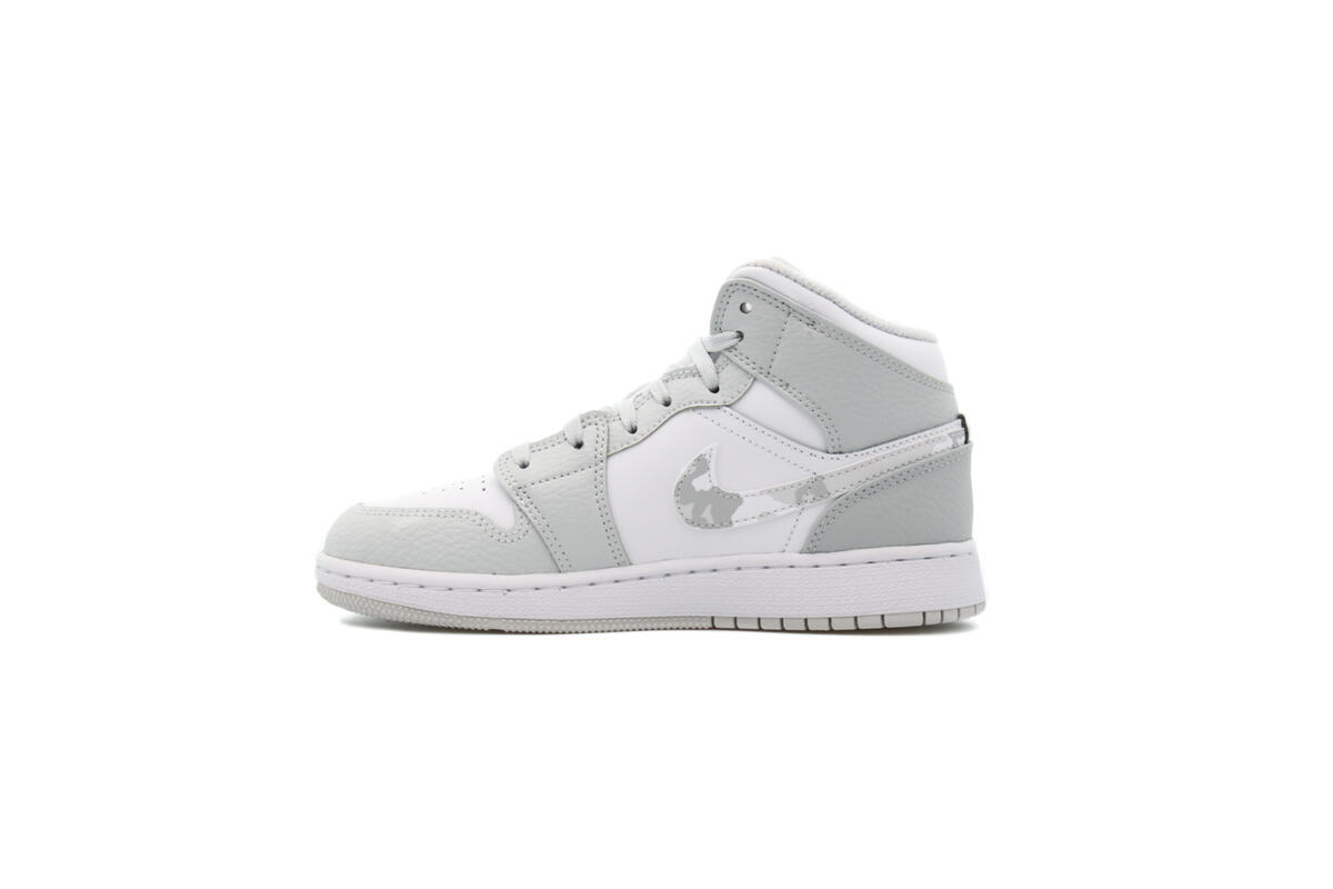 Air Jordan 1 Mid SE (GS) White - Image 8