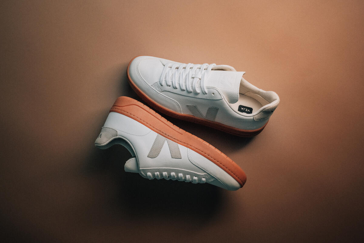 Veja V-12 "Natural" - Image 14