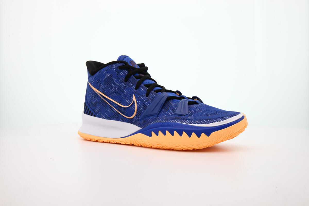 Nike Kyrie 7 Hyper Royal - Image 3
