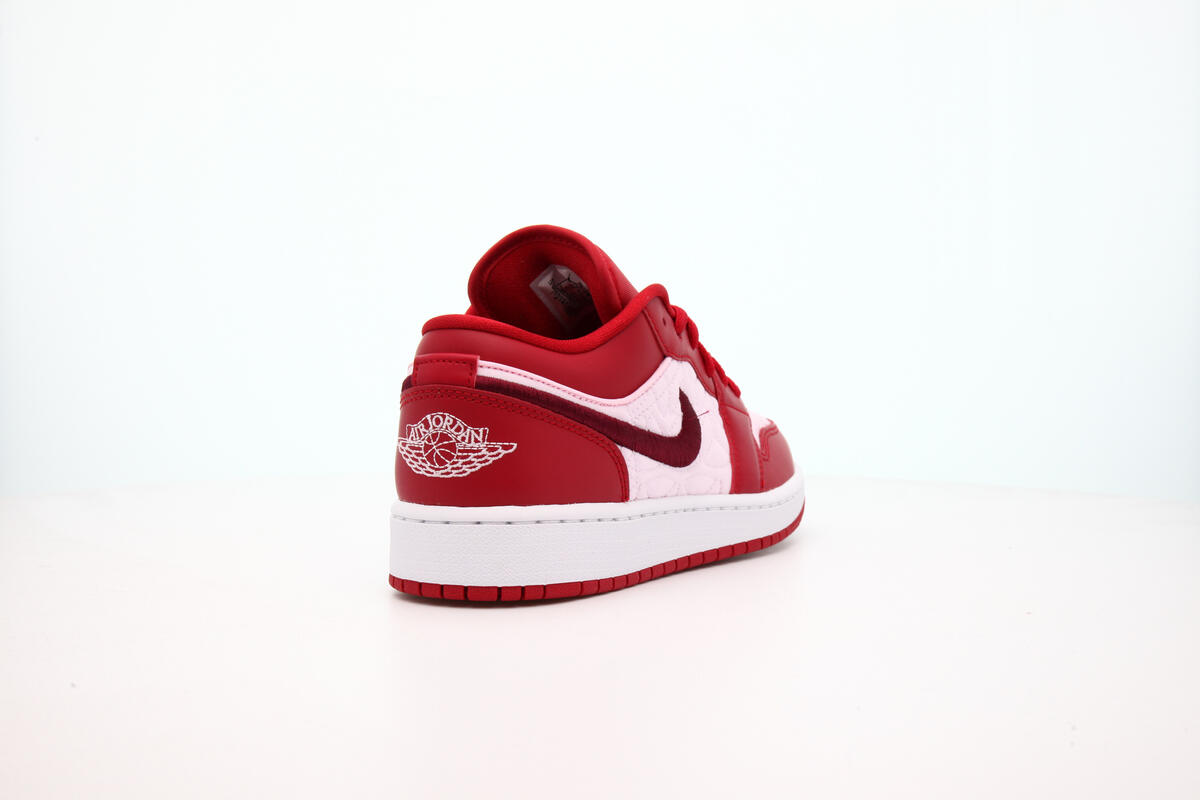 Air Jordan 1 Low SE Red Quilt (GS) - Image 12