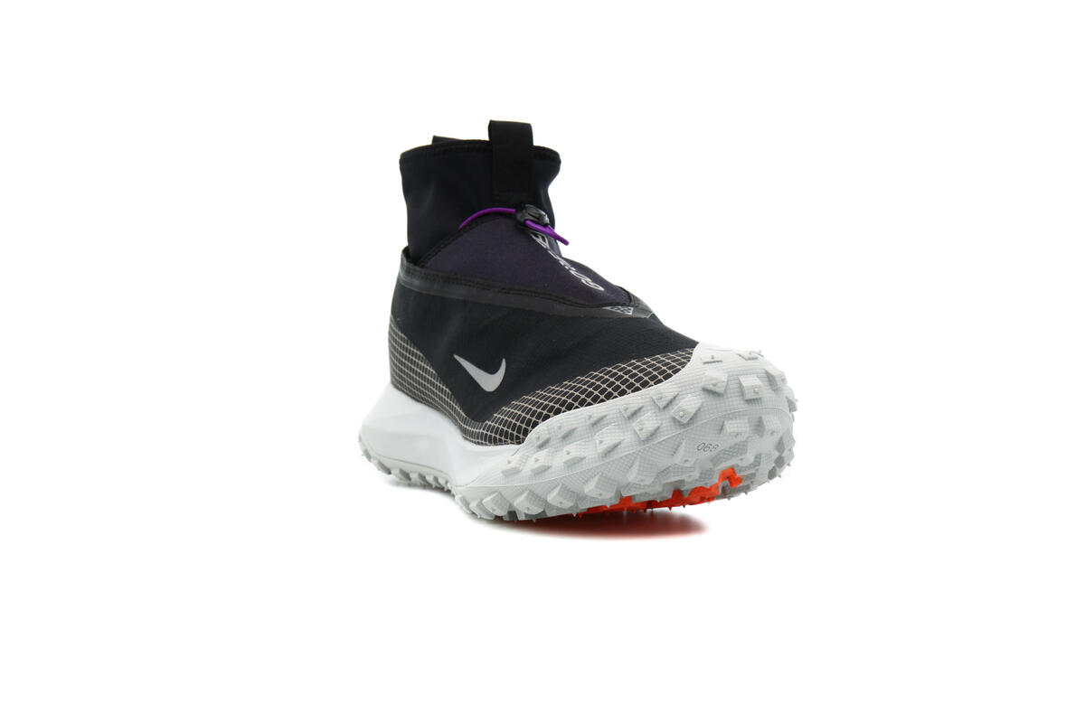 Nike ACG Mountain FLY Gore-Tex "Metallic Silver" (Women's) - Image 5