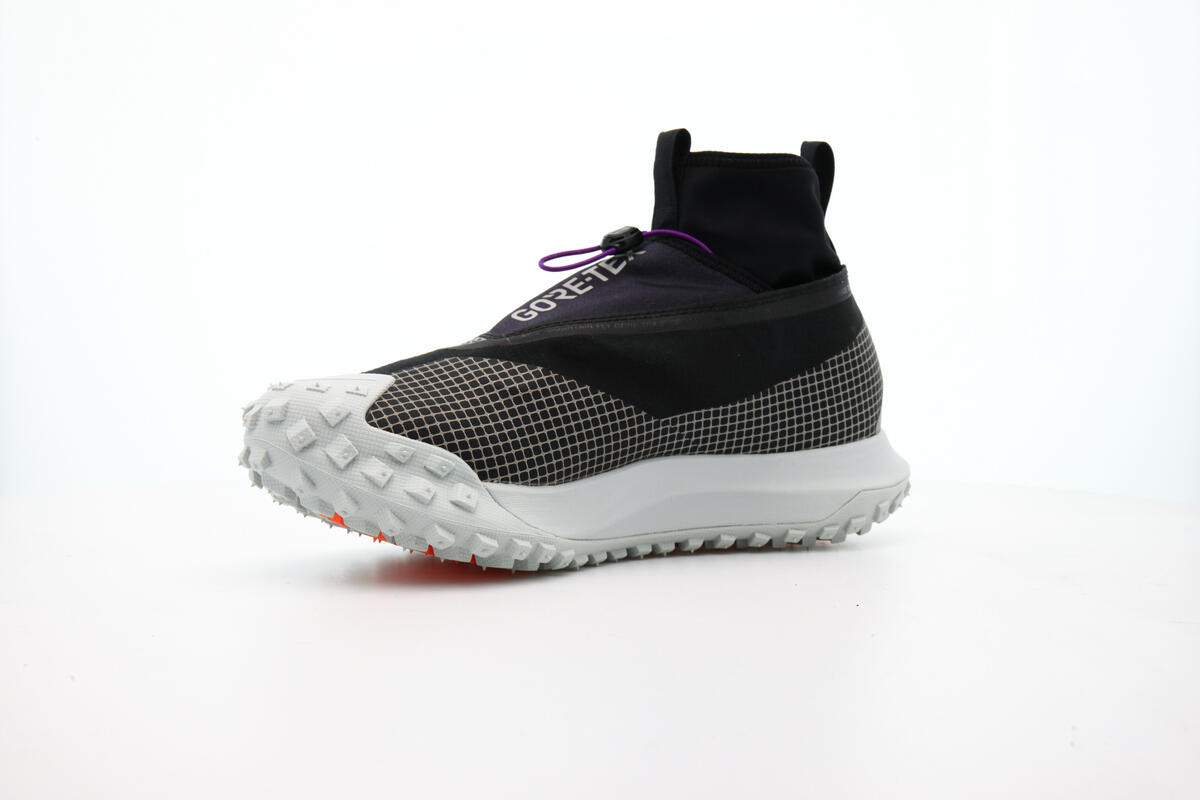 NIKE ACG  GORE-TEX METALLIC SILVER 26 Men\u0027s shoes Nike ACG Mountain Fly Gore-Tex Khaki⁄ Metallic Silver