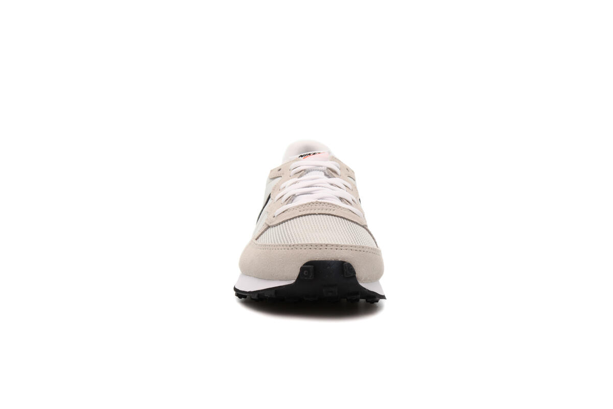 Nike Challenger Light Bone - Image 11
