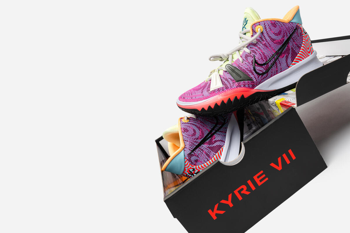 Nike ACG Mountain FLY Gore-Tex "Metallic Silver" (Women's) - Image 15