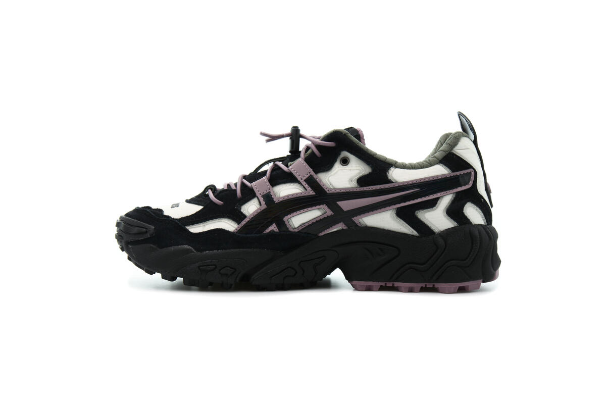 Pleasures x ASICS Gel Nandi - Image 12