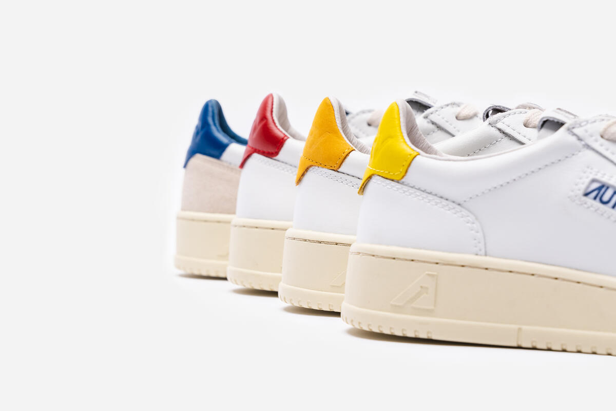 Autry Medalist Low Yellow (Women's) - Image 14