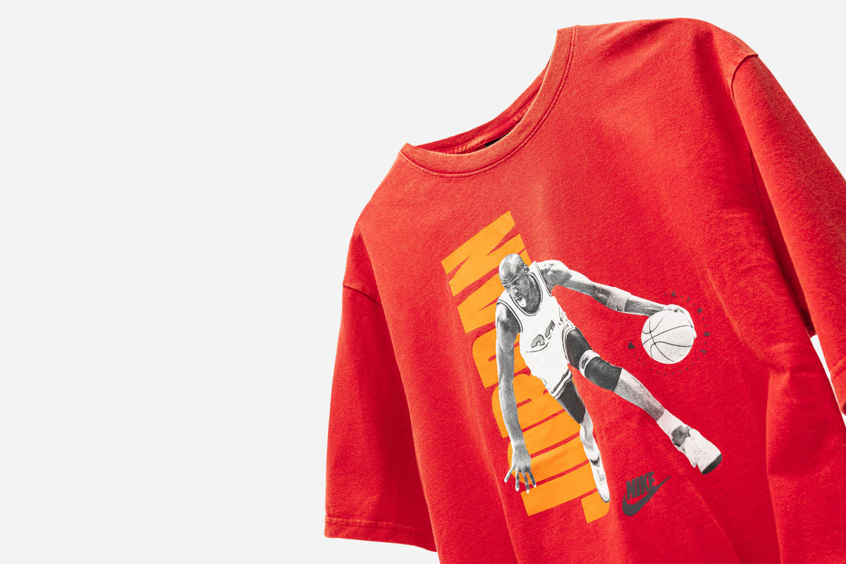 Air Jordan T-Shirt University Red - Image 2