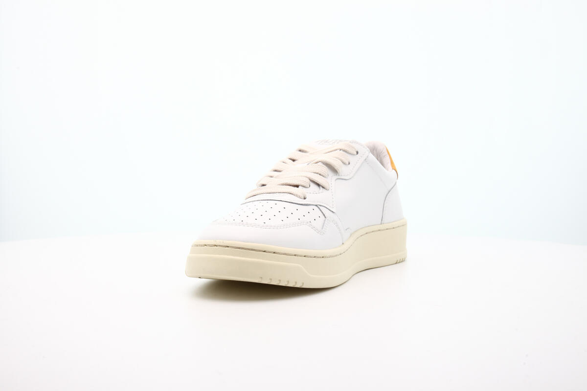 Autry Medalist Low LEAT (Women's) - Image 6