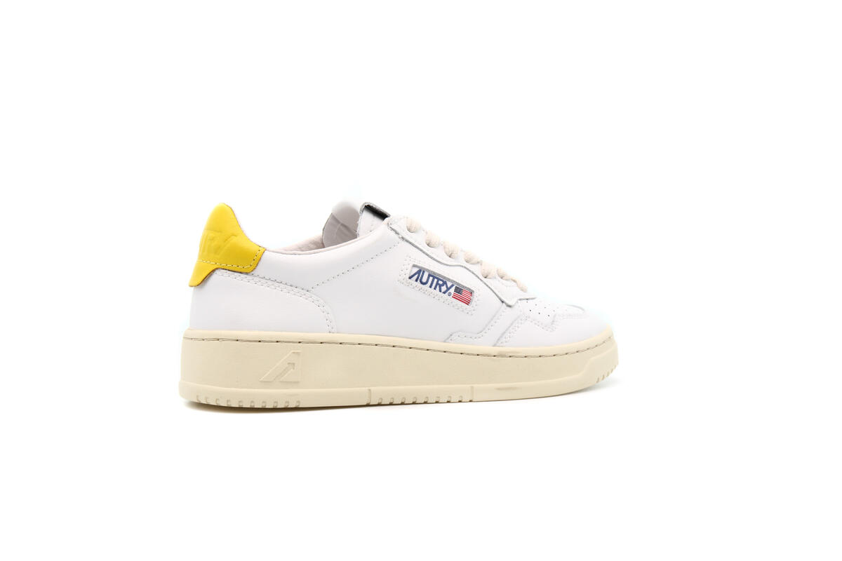 Autry Medalist Low Yellow (Women's) - Image 13