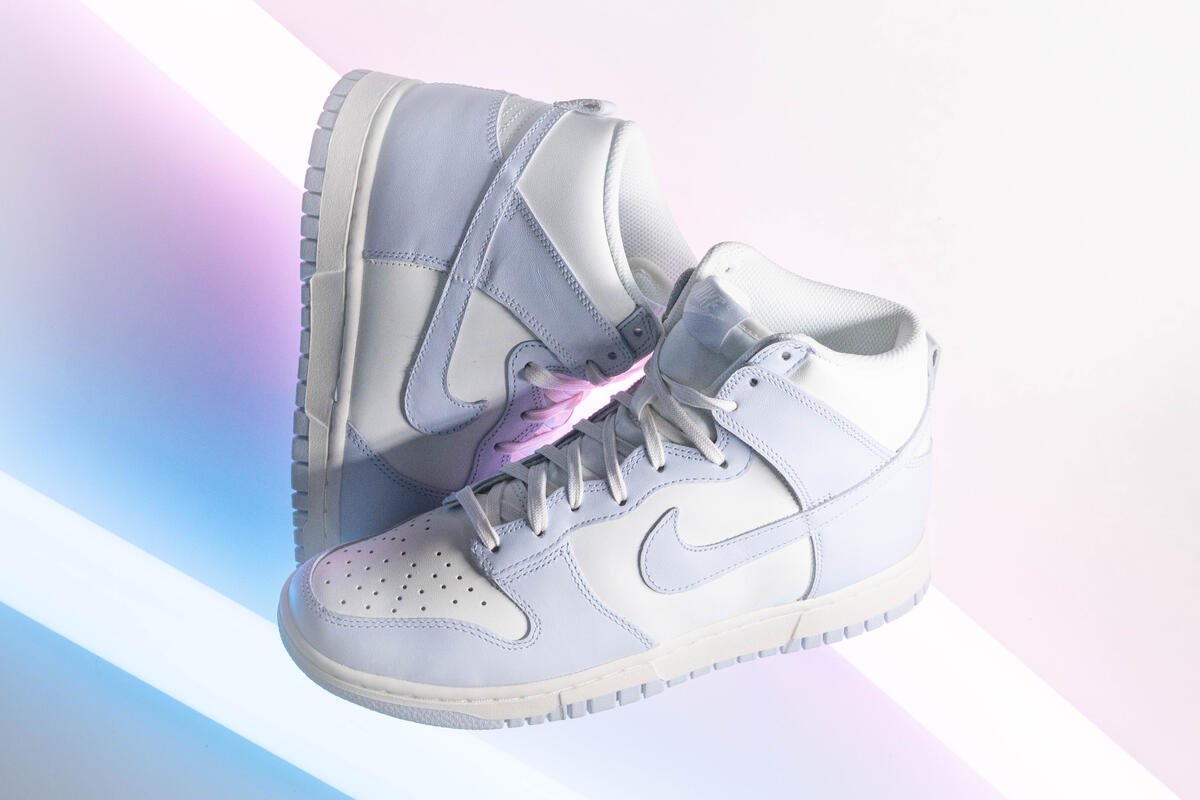 Nike Dunk Wmns High 'Football Grey' - Image 4