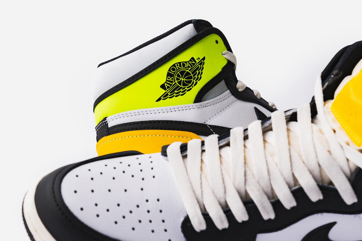 Nike Air Jordan 1 Retro High OG White Volt Gold 555088-118 Men Sz 9.5 Basketball tmp-name-3-1301-1685555272-  main image 2