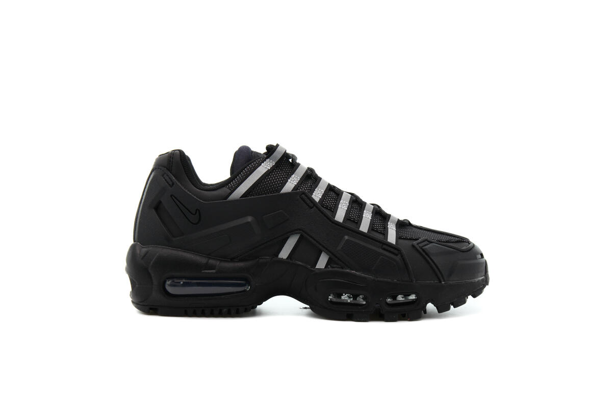 Nike Air Max 95 Black - Image 17