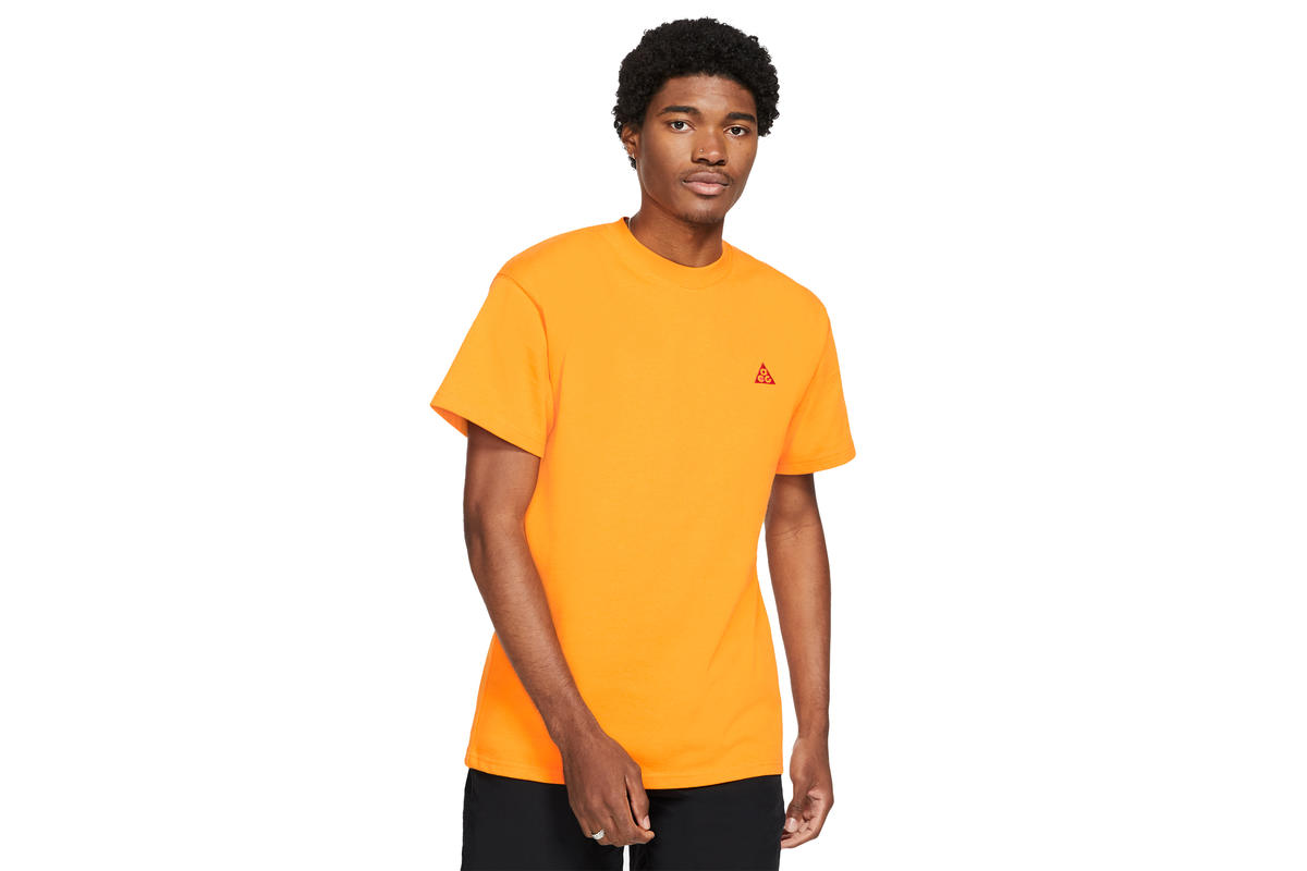 Nike ACG Short Sleeve T-Shirt Orange - Image 2