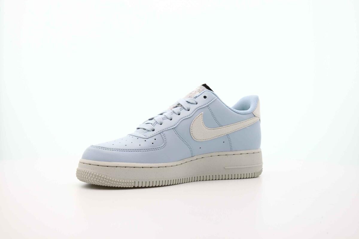 Nike WMNS AIR FORCE '07 SE 