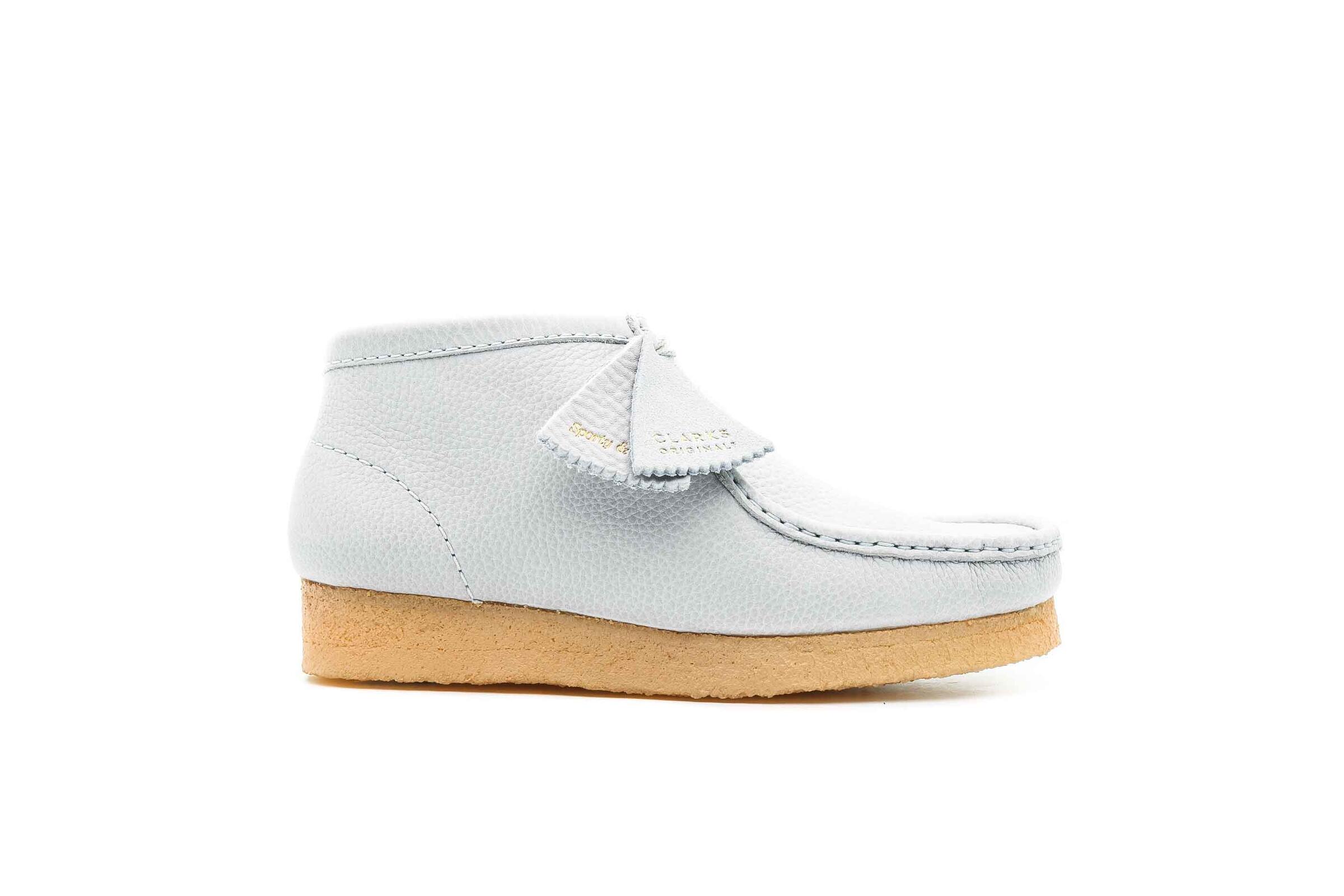 Clarks Originals x SPORTY AND RICH WALLABEE BOOT "LIGHT BLUE"