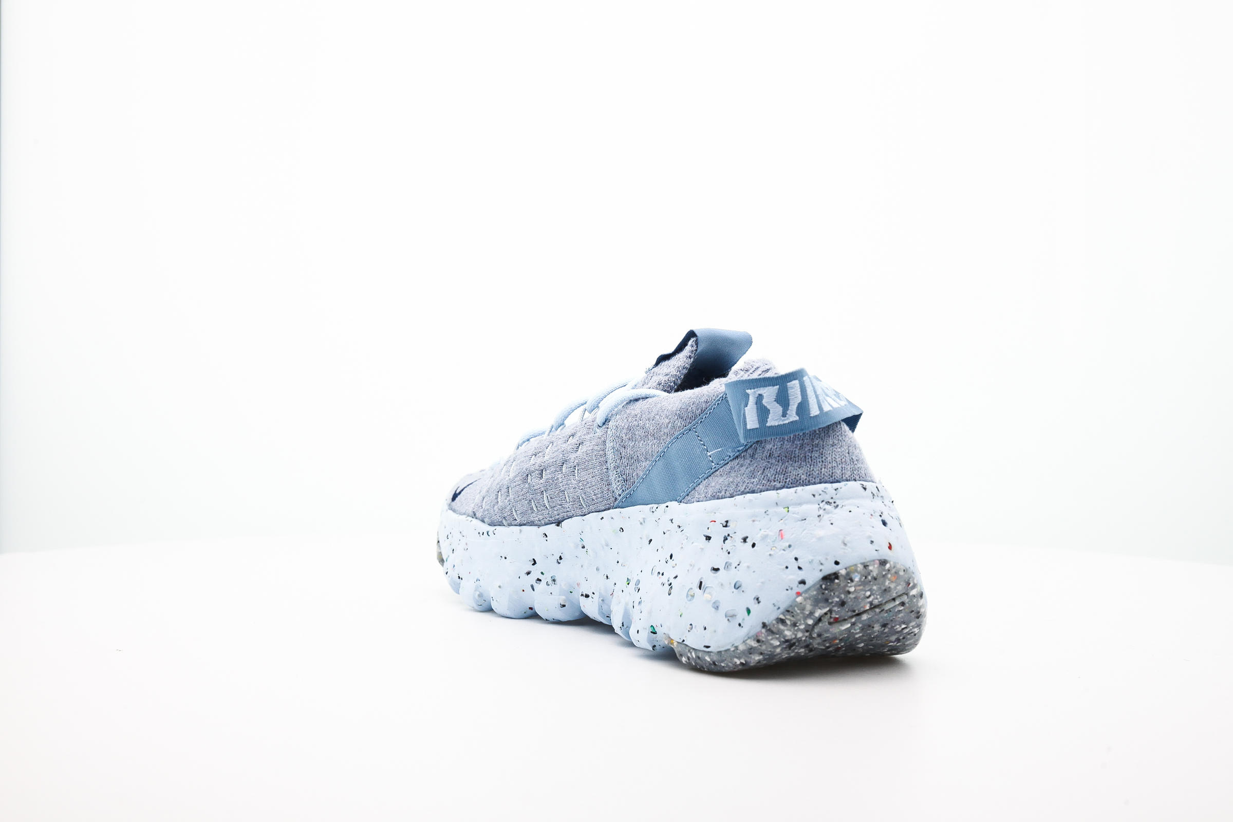Nike WMNS SPACE HIPPIE 04 "CHAMBRAY BLUE"