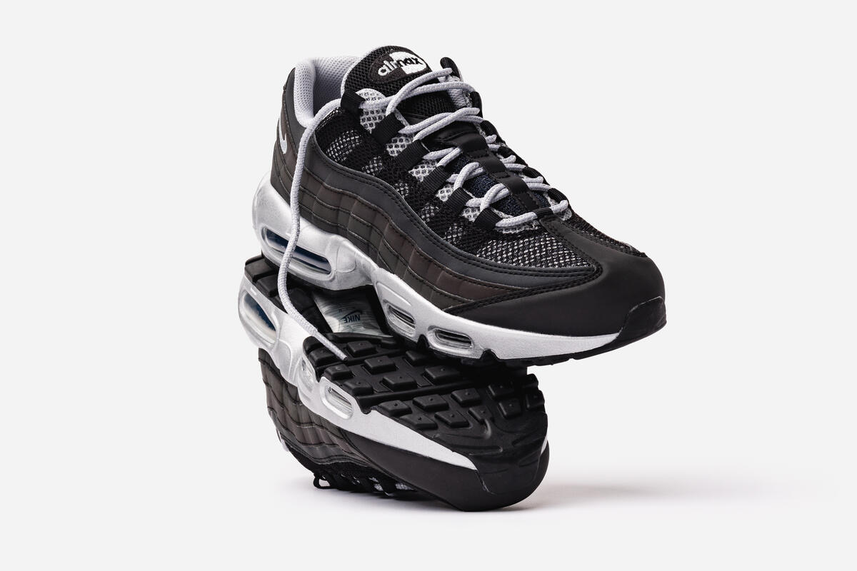Nike Air Max 95 Black - Image 25