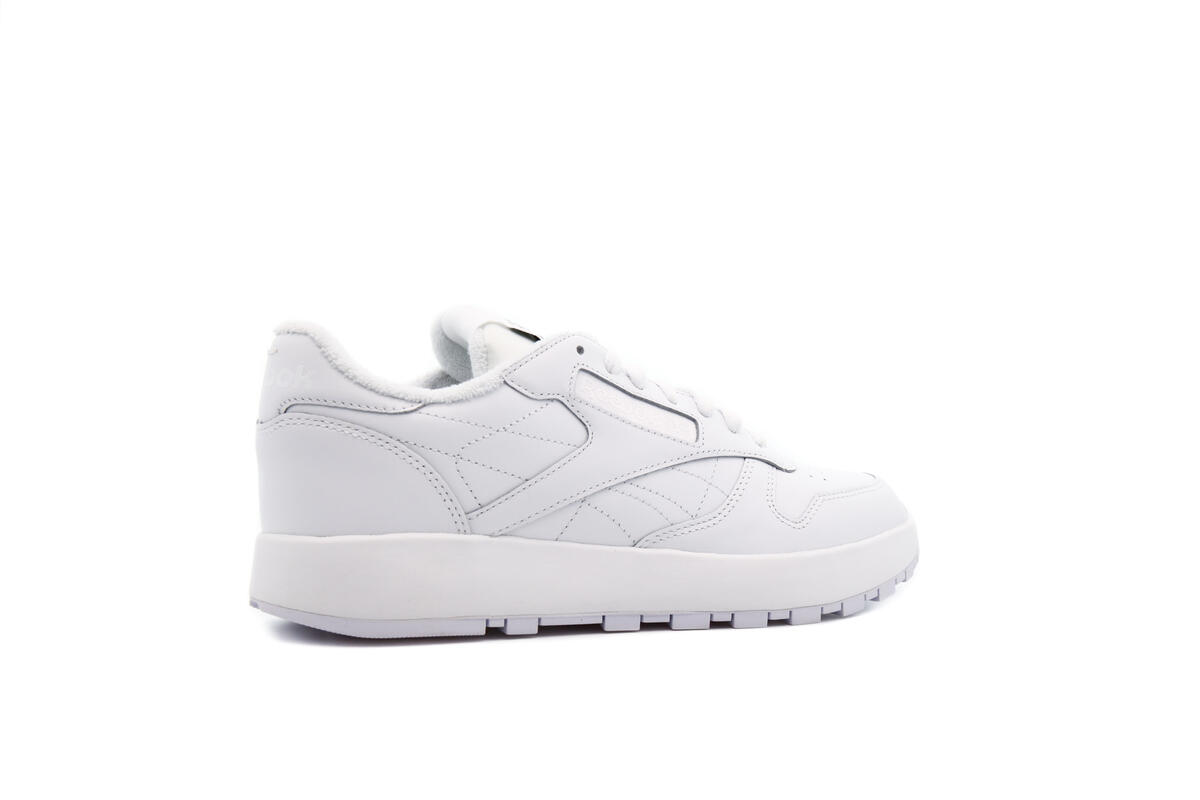 Maison Margiela Classic Leather Tabi Mens Lifestyle Shoe - White - Image 28