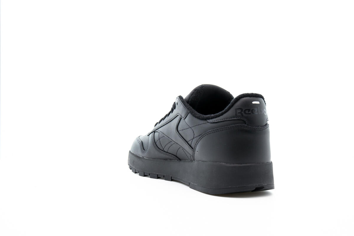 Maison Margiela Classic Leather Tabi Mens Lifestyle Shoe - Black - Image 25