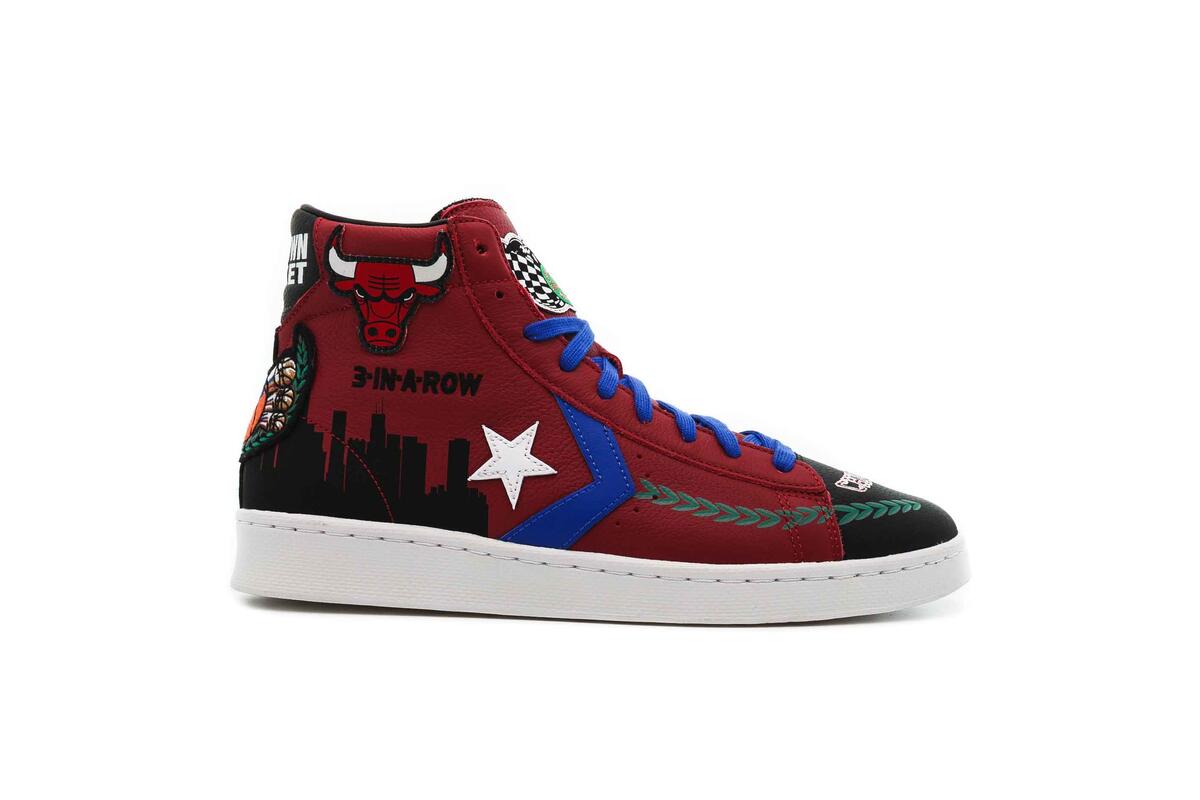 Converse x Chinatown Market 'Chicago Bulls Championship Jacket' Pro Leather Hi (Rot) - Image 8