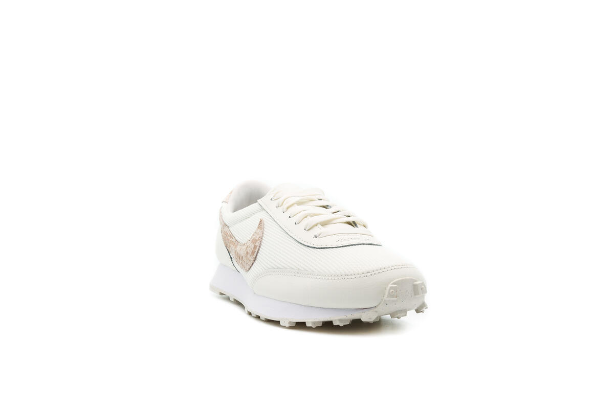 Nike Daybreak Sail/Beige/White (Women's) - Image 4