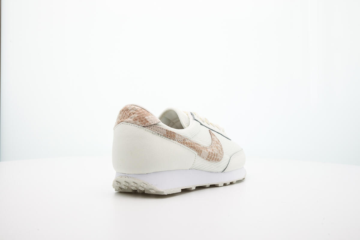 Nike Daybreak Sail/Beige/White (Women's) - Image 12