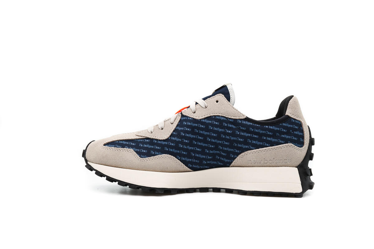 New Balance 327 - Outerspace / Timberwolf - Image 18