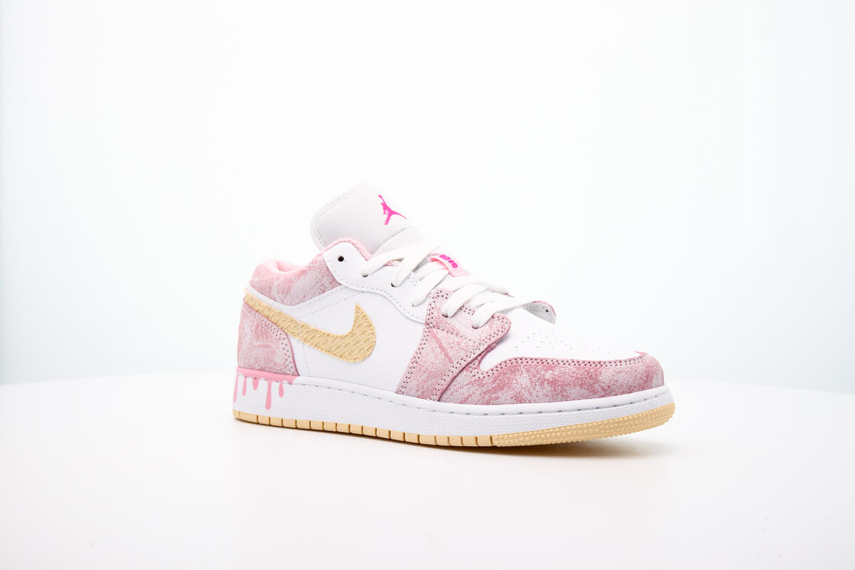 Air Jordan 1 Low 'Arctic Punch/Pale Vanilla-White' (GS) - Image 3