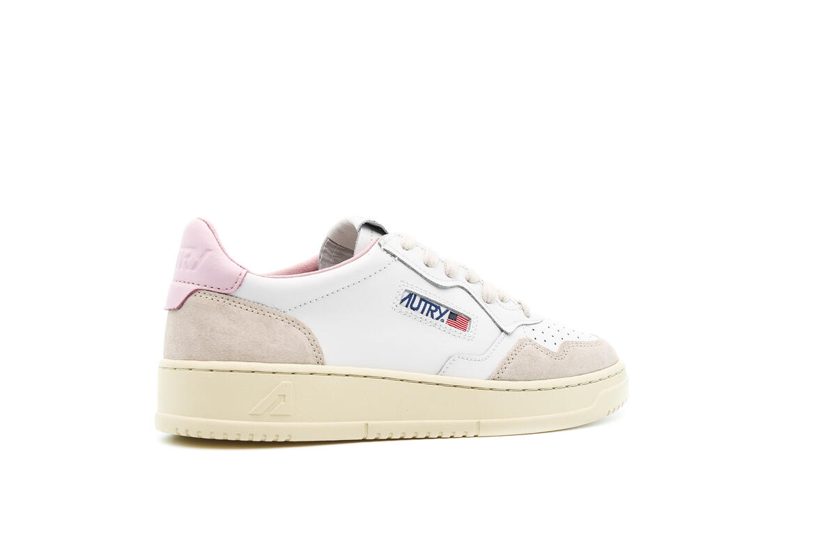 Autry Medalist Low 'Leat Pink' (Women's) - Image 13