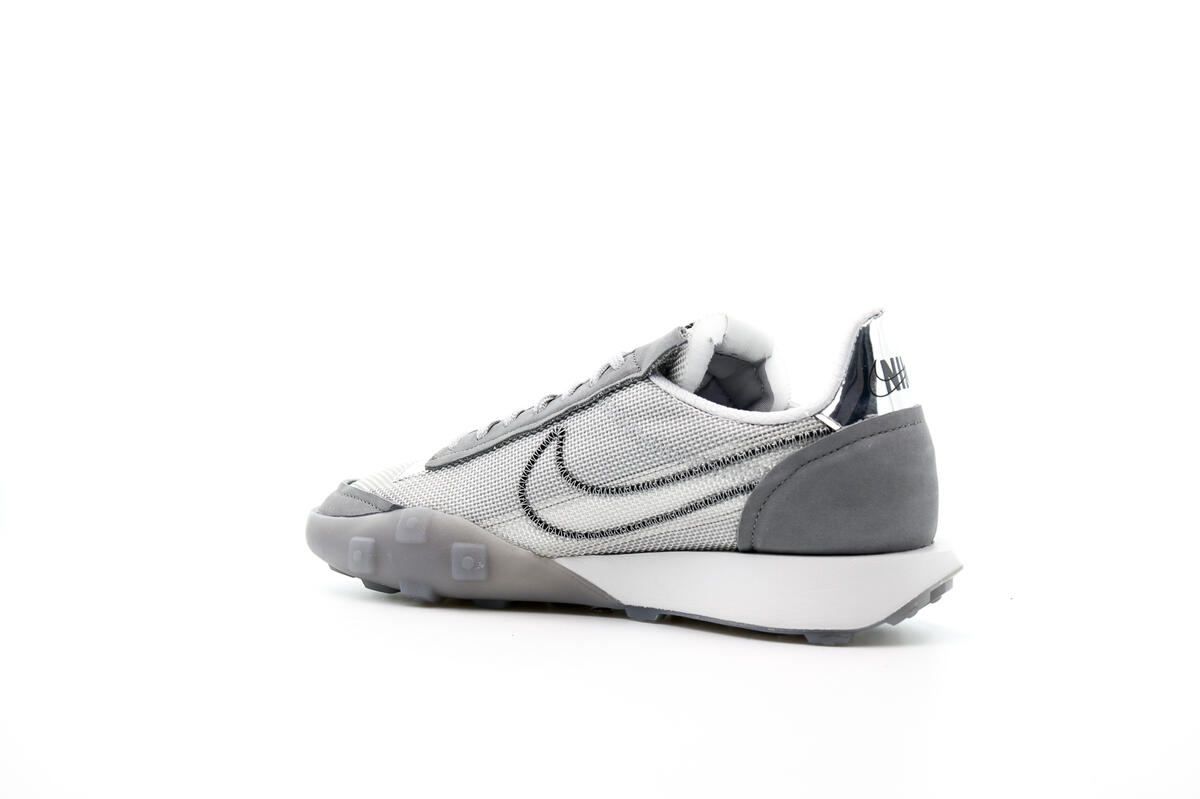 Nike WMNS Waffle Racer 2X Smoke Grey - Image 15