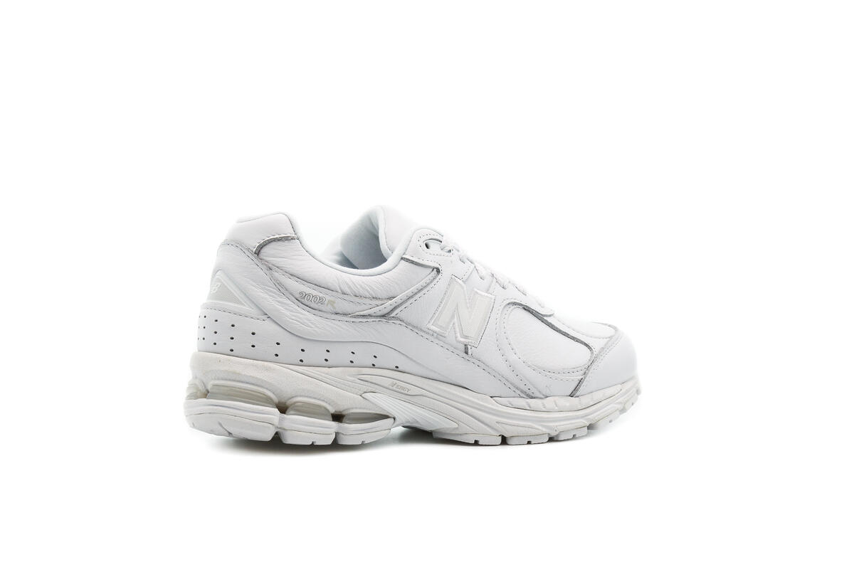 New Balance ML 2002 RI - Image 18