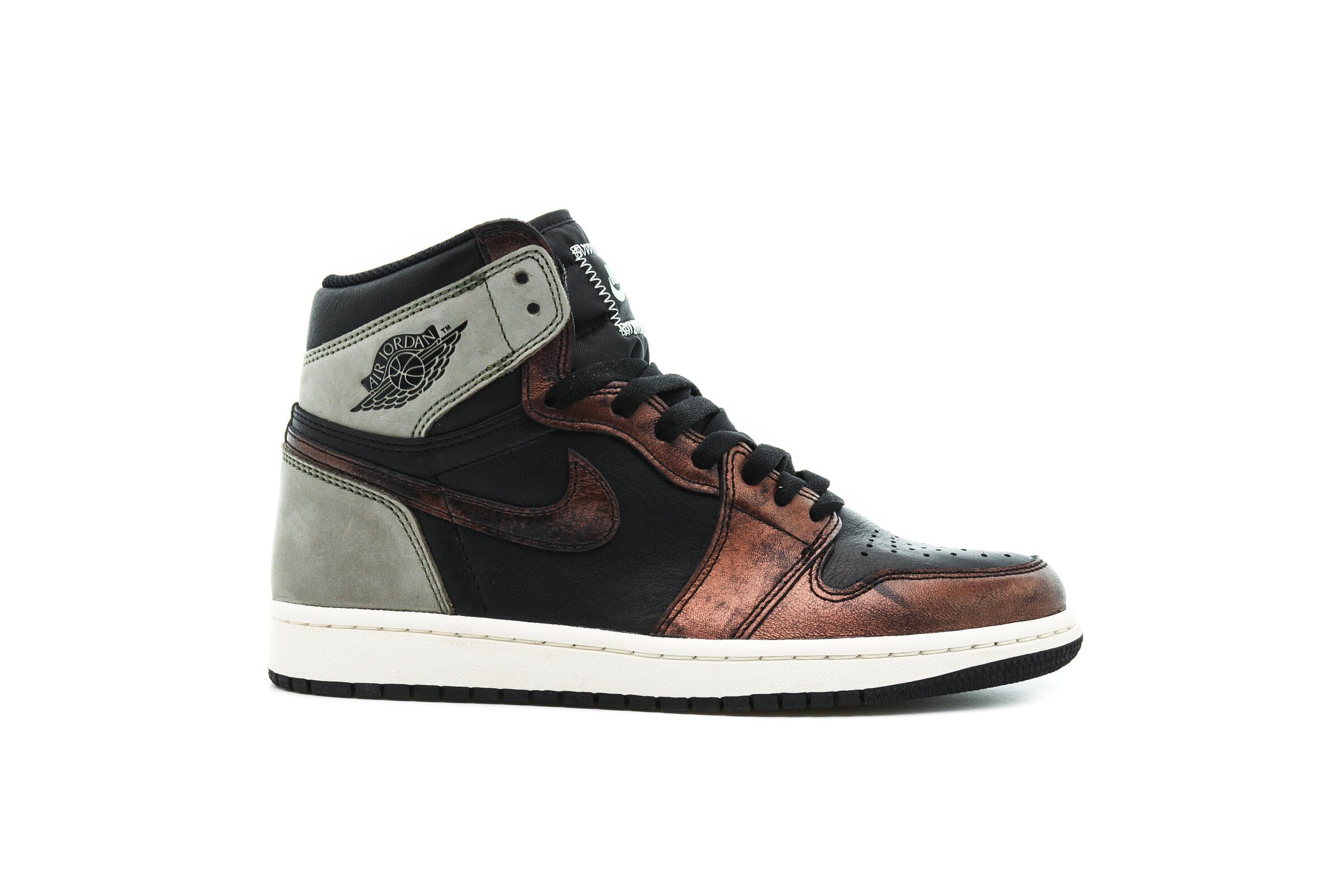 Air Jordan 1 RETRO HIGH OG "PATINA"