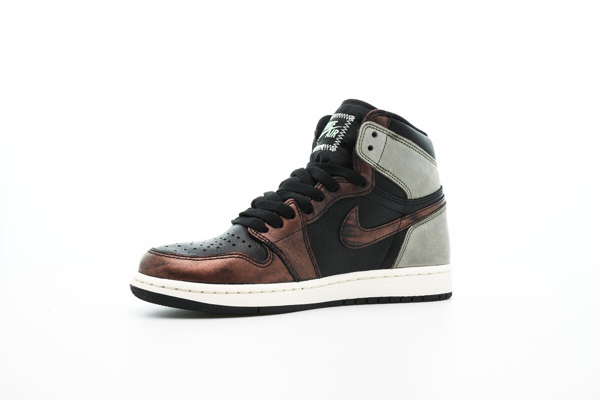 Air Jordan 1 Retro High OG Black / Starfish Mint - Light Army - Sail - Image 11