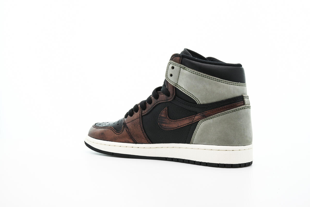 Air Jordan 1 Retro High OG Black / Starfish Mint - Light Army - Sail - Image 13