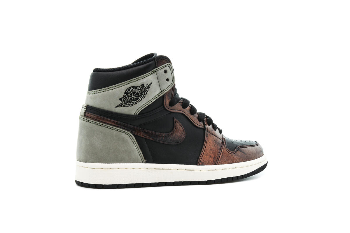 Air Jordan 1 Retro High OG Black / Starfish Mint - Light Army - Sail - Image 17
