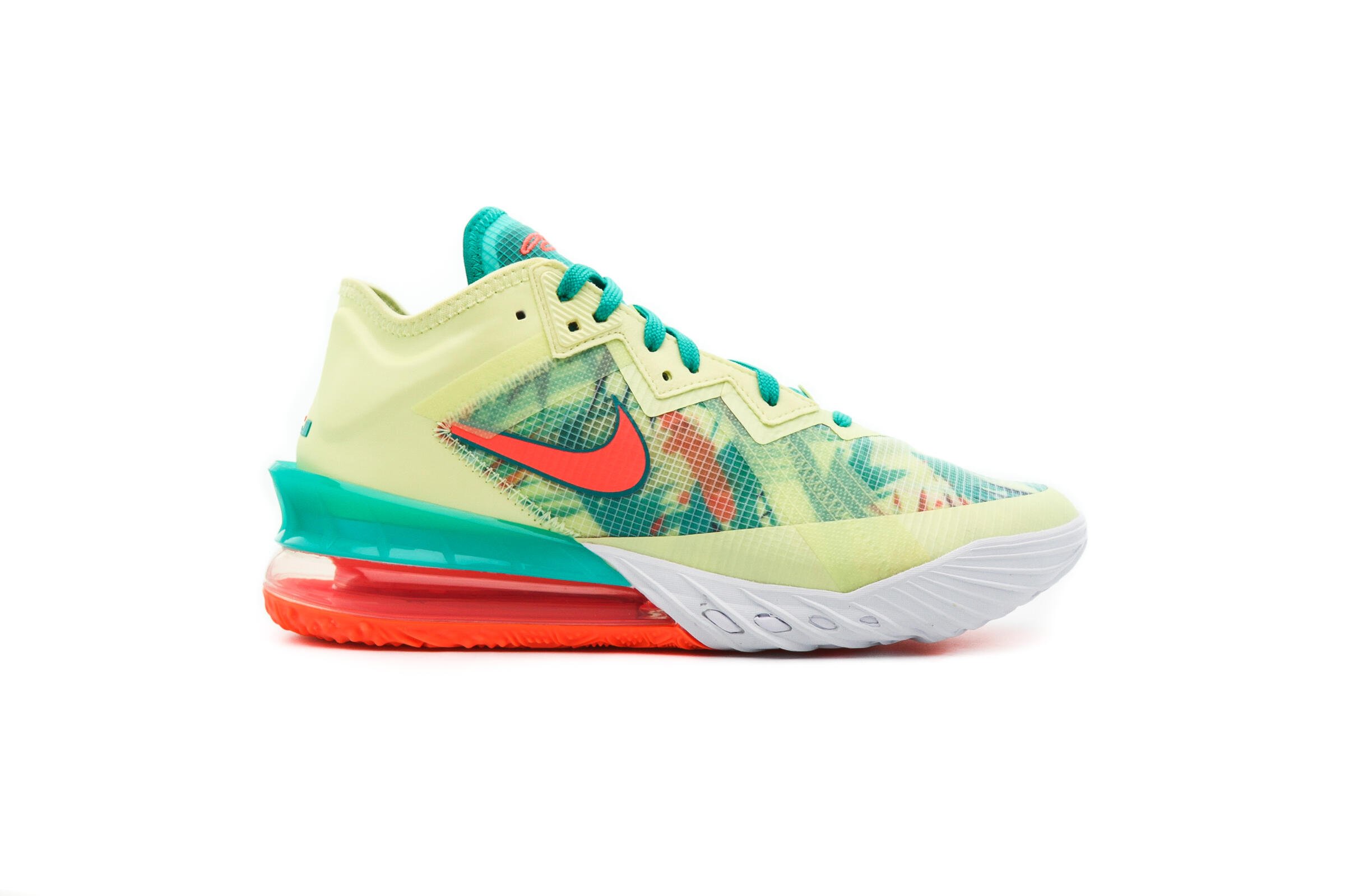 Nike LEBRON XVIII LOW "LEBRONOLD PALMER"