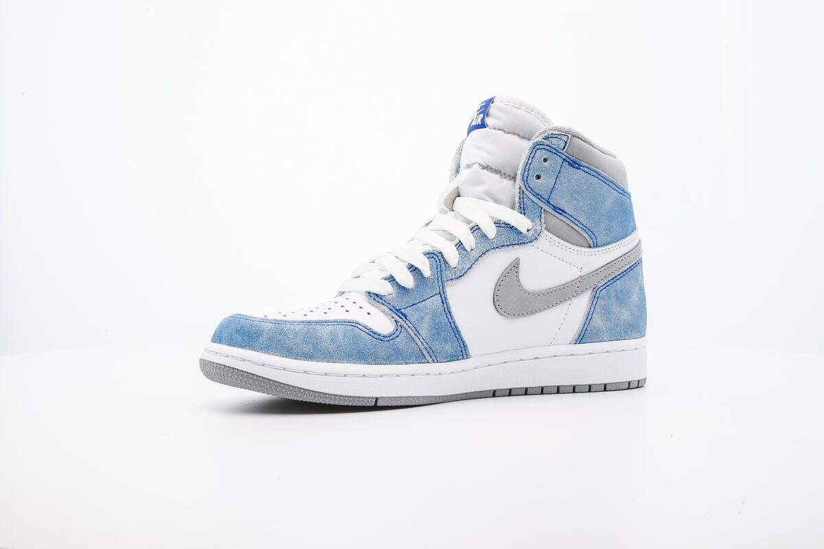 Air Jordan 1 High 'Hyper Royal' - Image 16