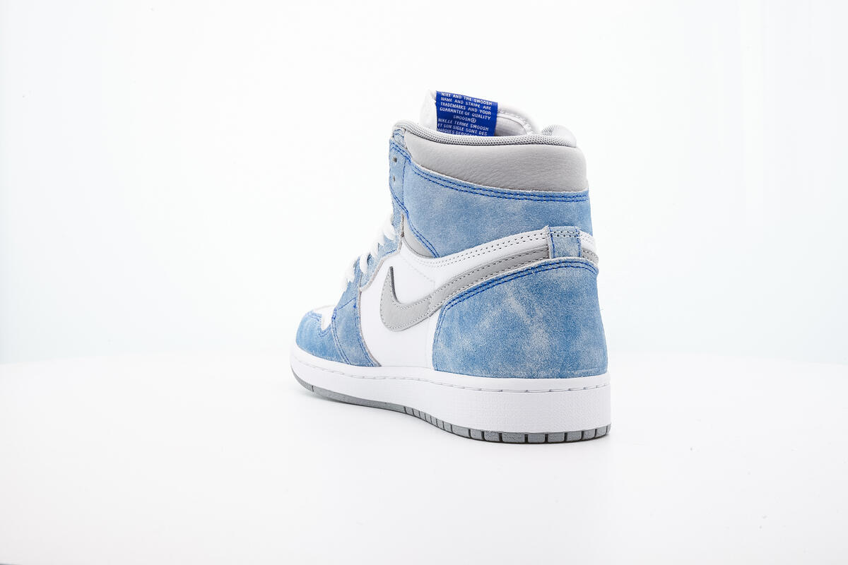 Air Jordan 1 High 'Hyper Royal' - Image 19