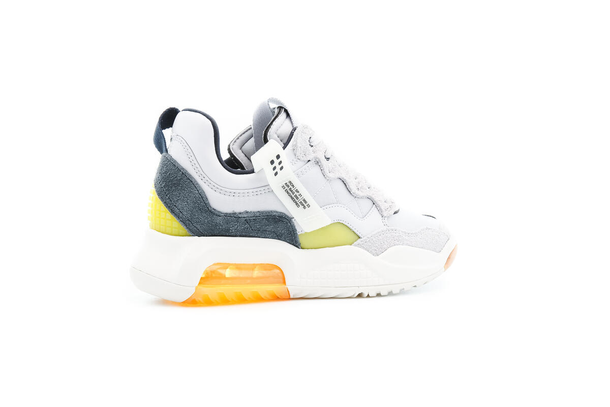 Air Jordan WMNS MA2 "Vast Grey" - Image 13