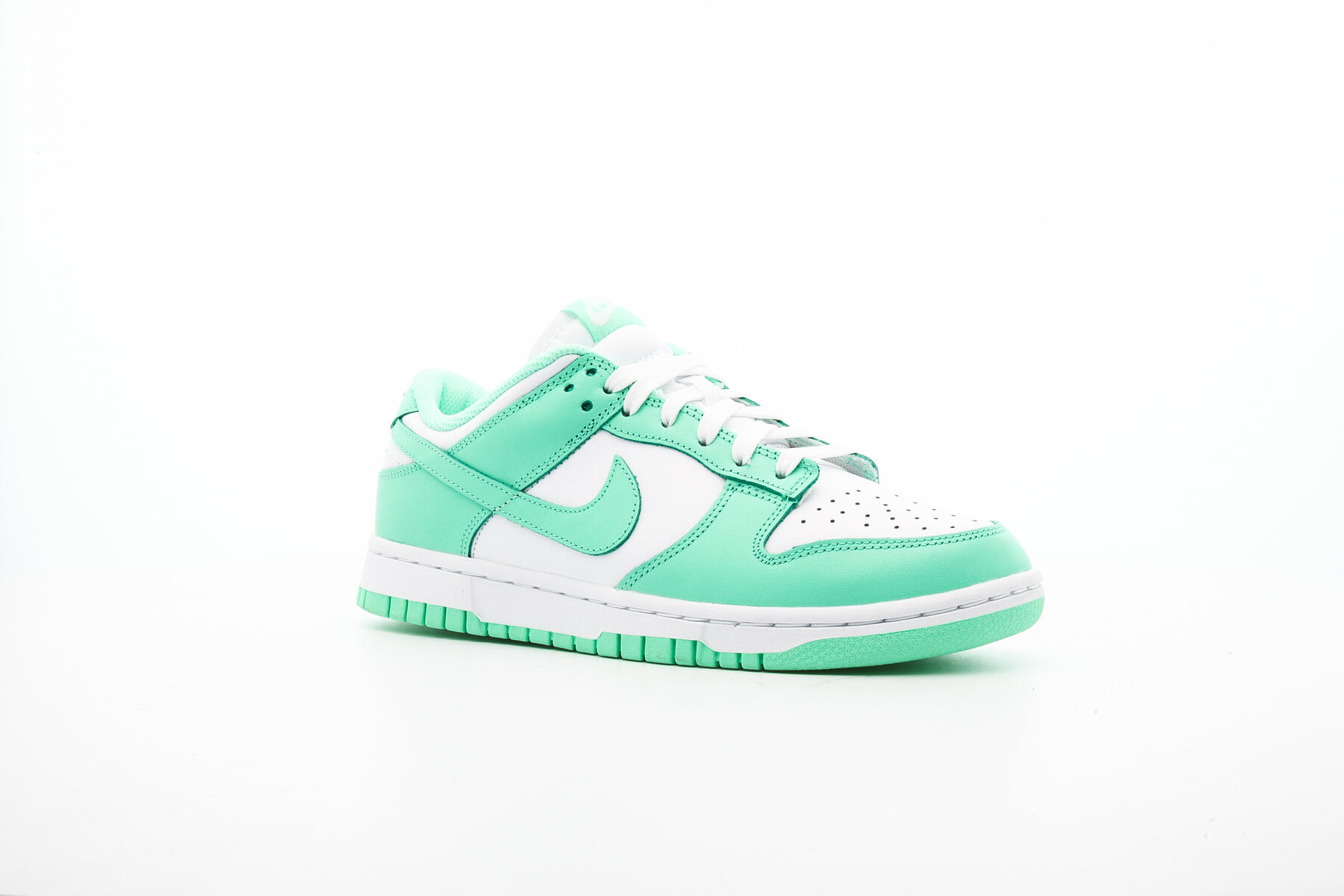 wmns dunk low green glow