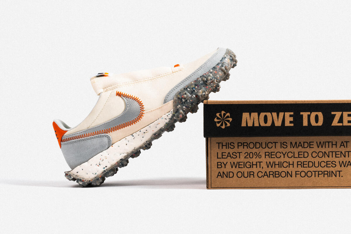 Nike Waffle Racer Crater Coconut Milk/Silver (Women's) - Image 14