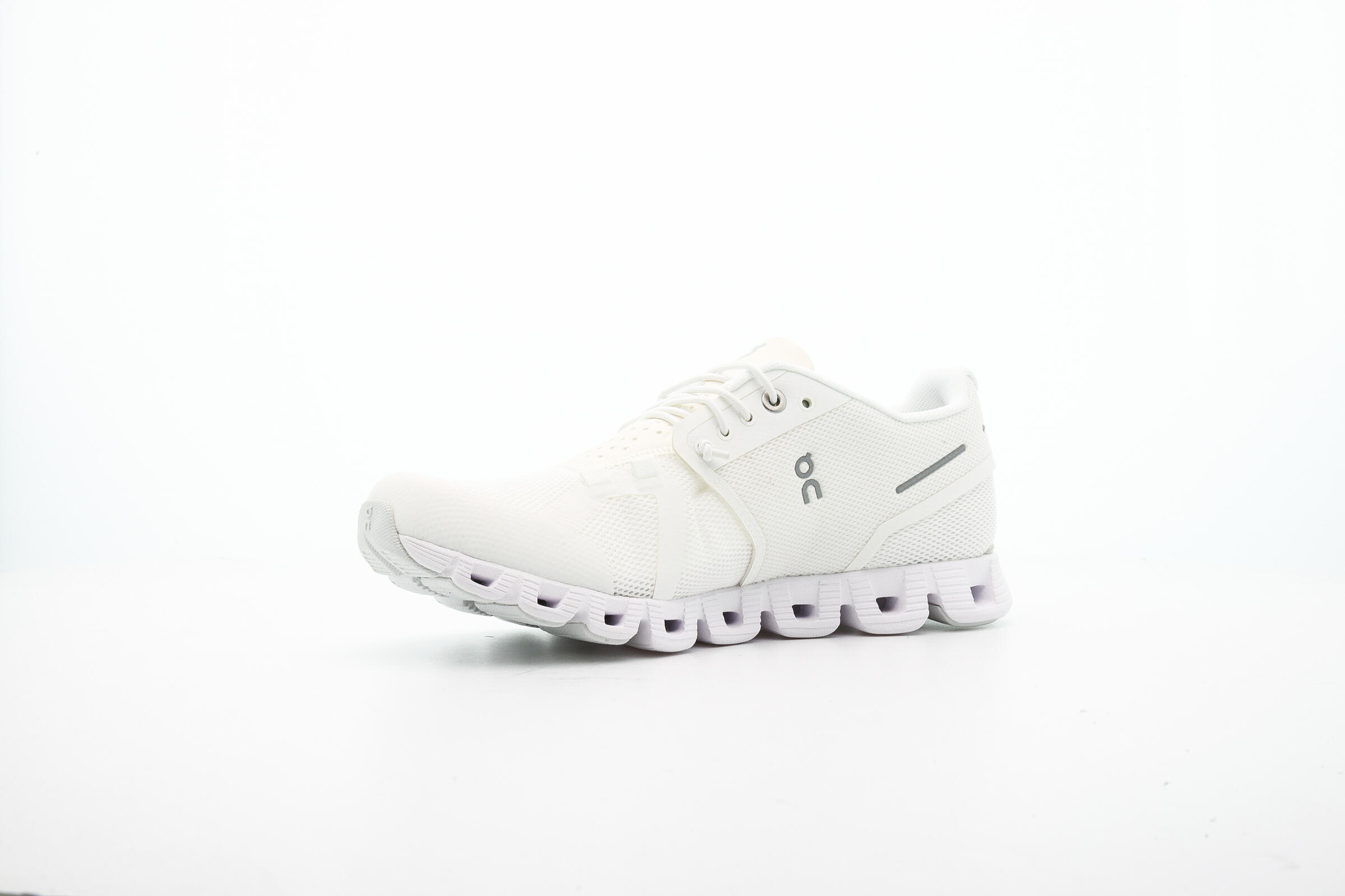 ON Running WMNS CLOUD "ALL WHITE"