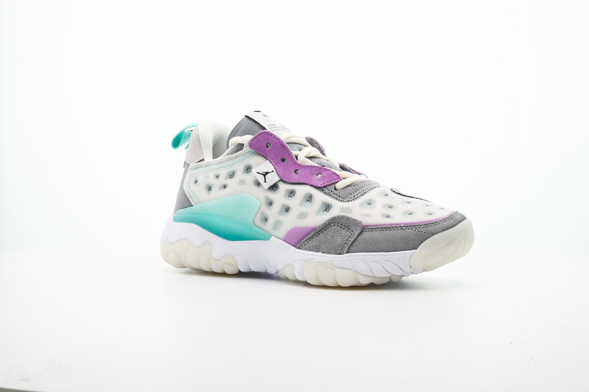 Air Jordan Delta 2 'Platinum Tint' - Image 3