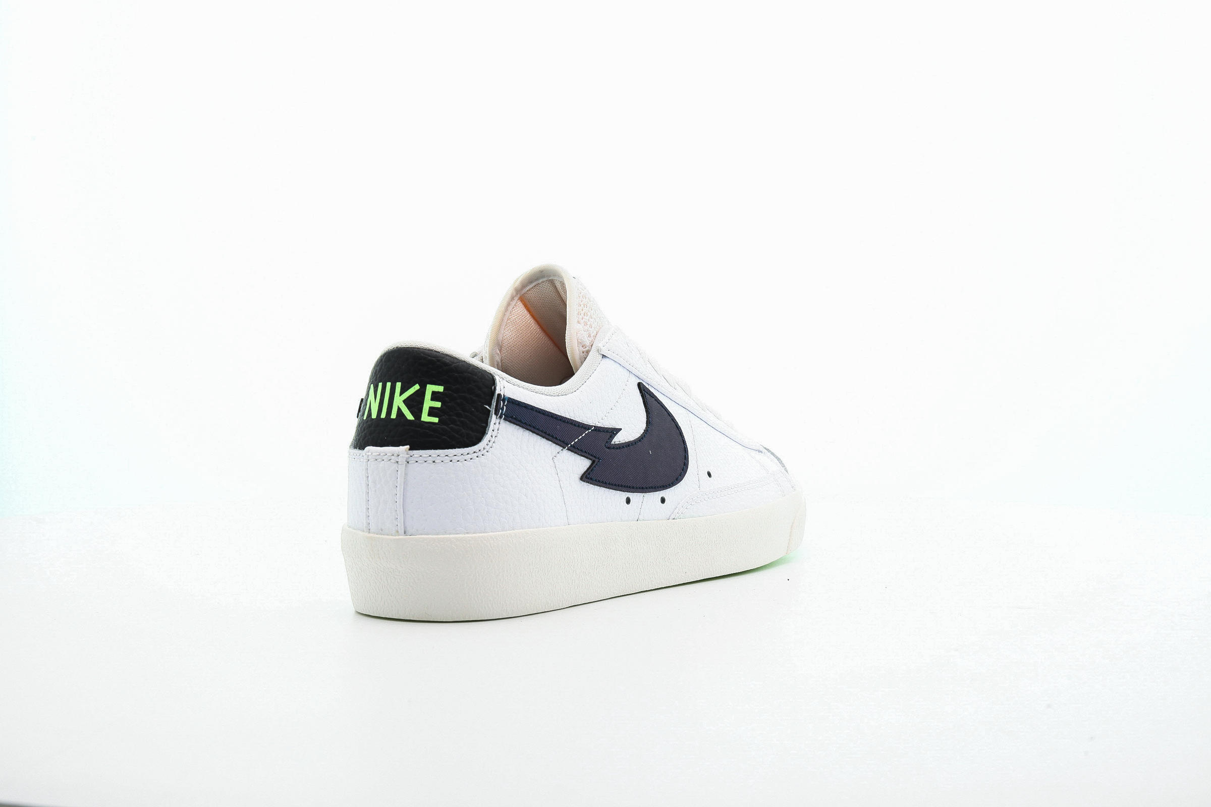 Nike BLAZER LOW '77 "WHITE"