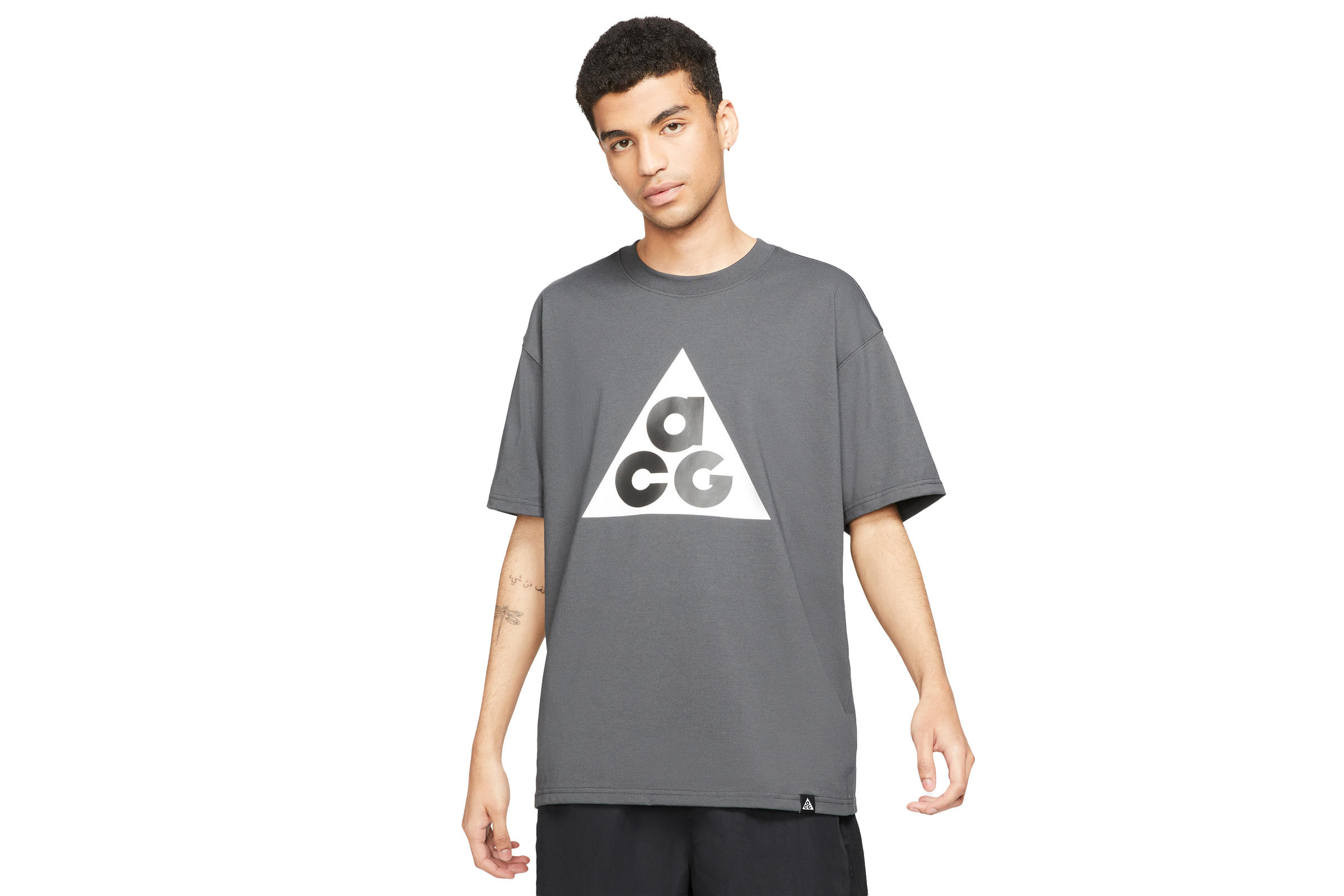 Nike ACG SS HBR TEE "SMOKE GREY"