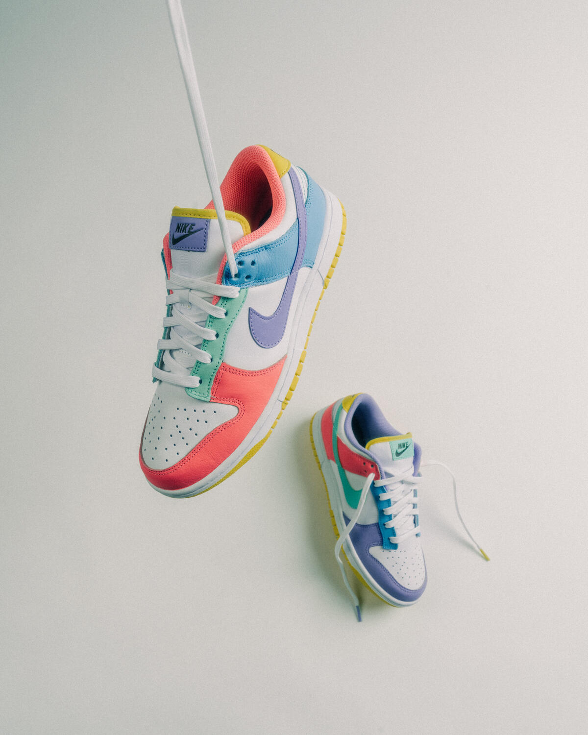 dunk low easter on feet